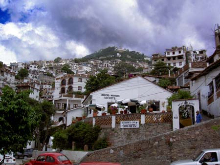 Taxco06SKY copy